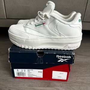 Reebok Club C Extra Sneaker - Size 6